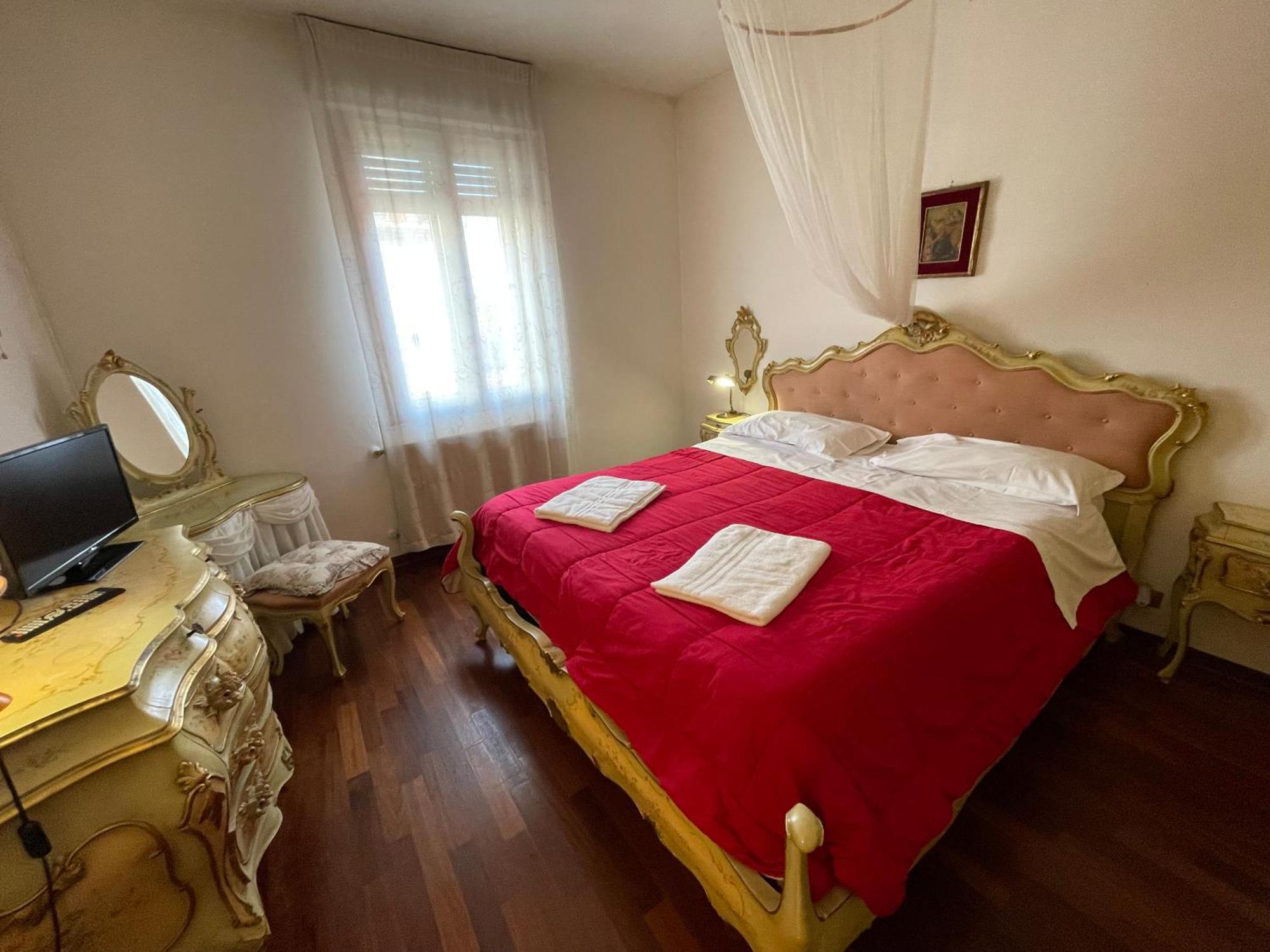 Royal Guest House Venice Exterior photo